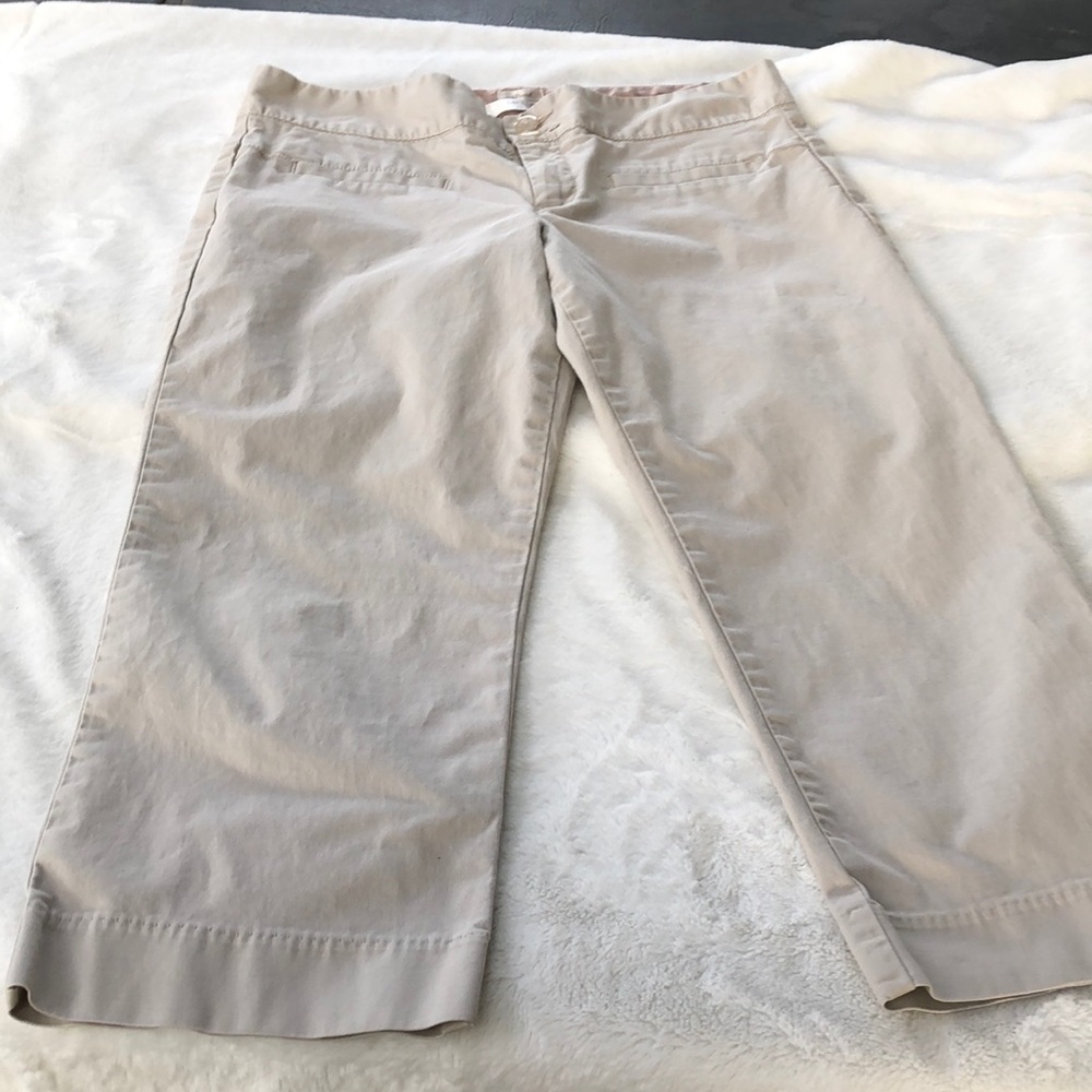 Old Navy Stretch Capris Khakis size10
